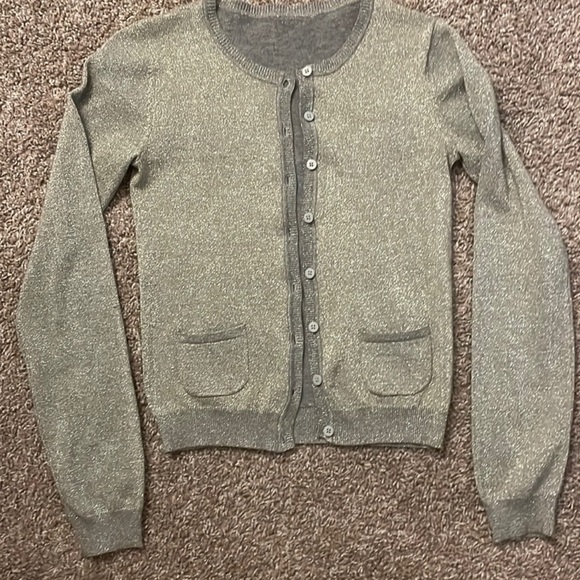 2 jackets 1 cardigan 1 sweater 1 top 1 jean jacket.all for the price of one - Picture 7 of 11